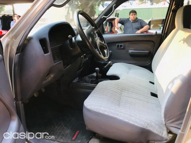 Toyota Hilux 2002 — foto 5