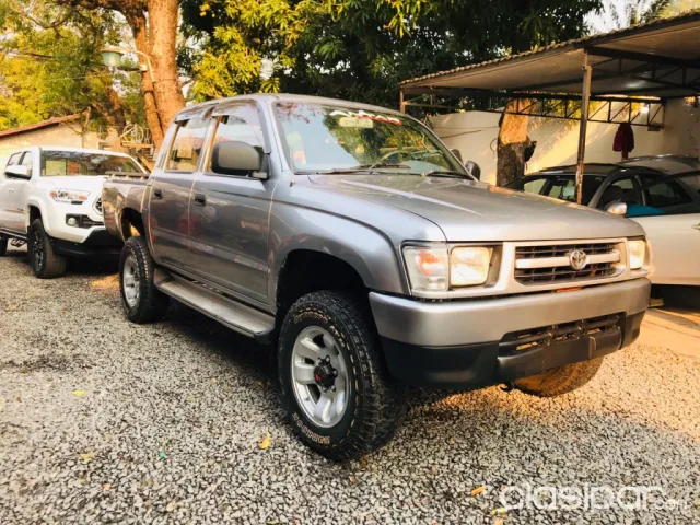 Toyota Hilux 2002 — foto 7