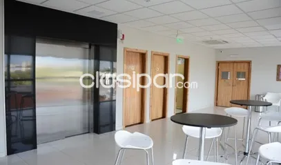 SE ALQUILA!!!! Todo un piso para Oficina En Zona Artigas — foto 2