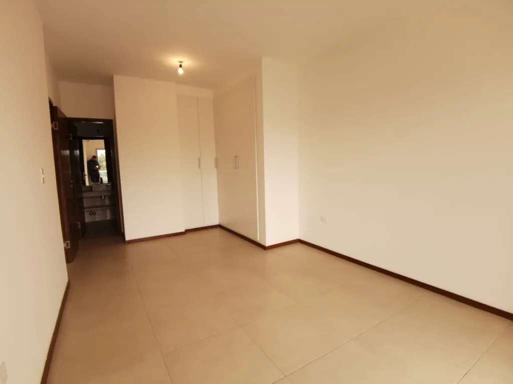 VENDO DPTO DE DOS DORMITORIOS A ESTRENAR - ZONA COLEGIO INTER, SAN JOSE — foto 3