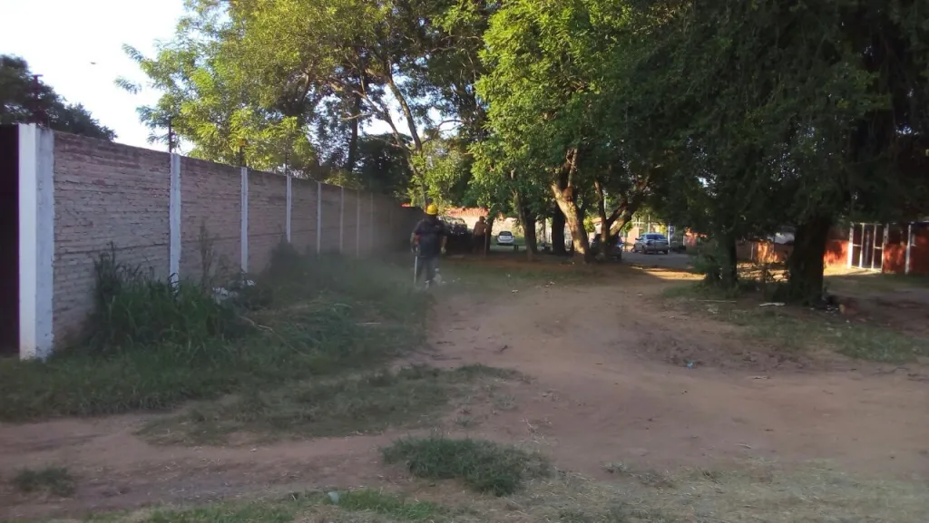 VENDO TERRENO DE CALLE A CALLE DE 962 M2 CERCA DE GRUPO GARDEN MRA — foto 2