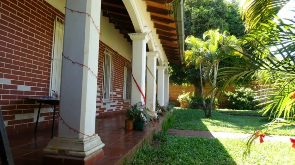 Hermosa y Amplia casa en Areguá Rebajado!!! — foto 2