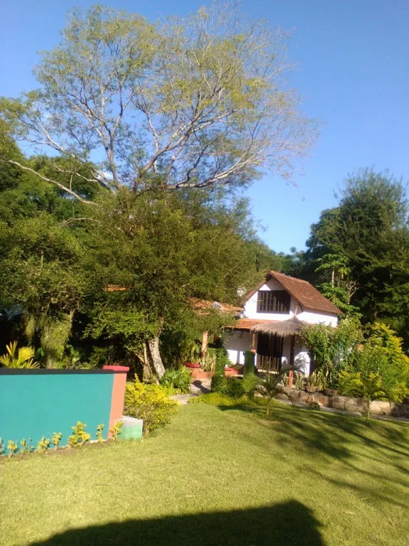 CASA EN BARRIO CONTROLADO EN AREGUÁ — foto 2
