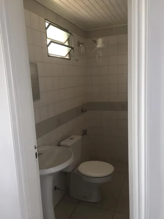 ALQUILER DE PIEZA EN BARRIO JARA — foto 2