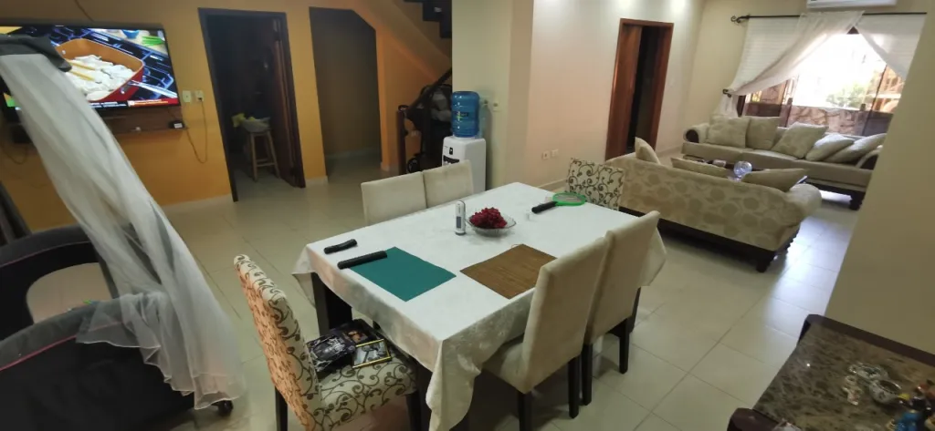 VENDO RESIDENCIA EN LAMBARE CON PISCINA Y QUINCHO — foto 3