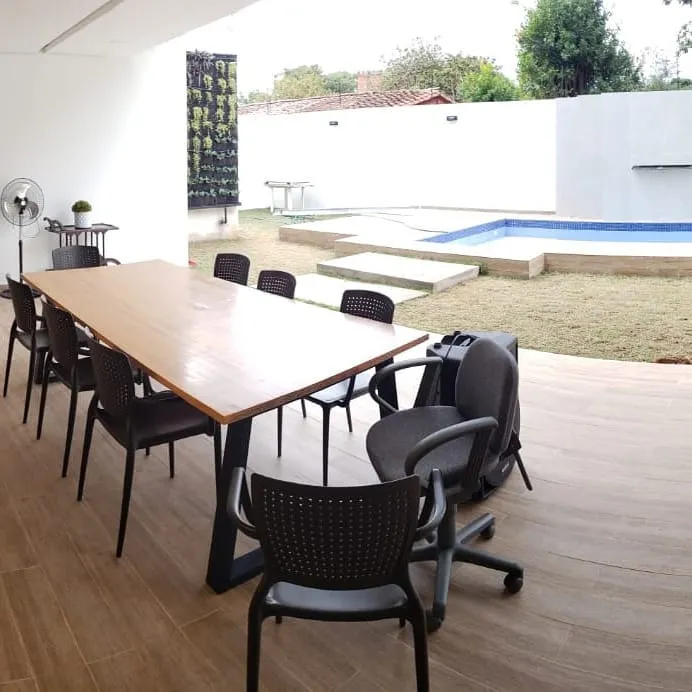 VENDO MODERNA Y LUJOSA RESIDENCIA EN LUQUE‼️ — foto 2