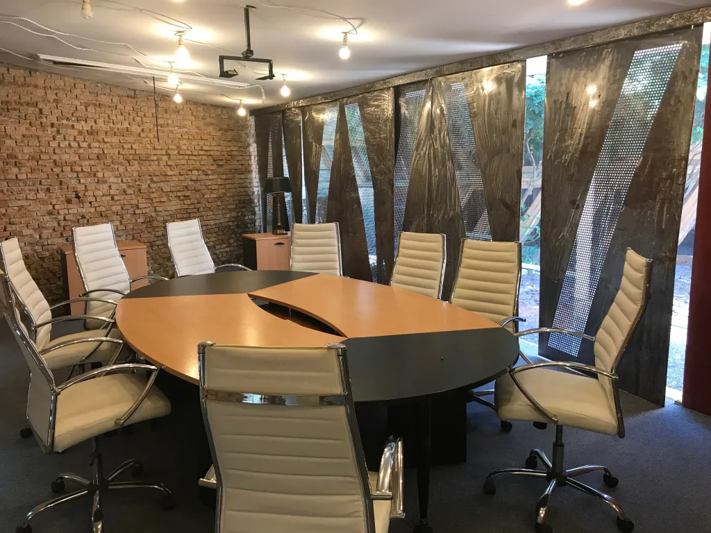 Oficina Corporativa en Villa Elisa — foto 2