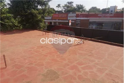 VENDO AMPLIO COMERCIAL EN LUQUE — foto 2