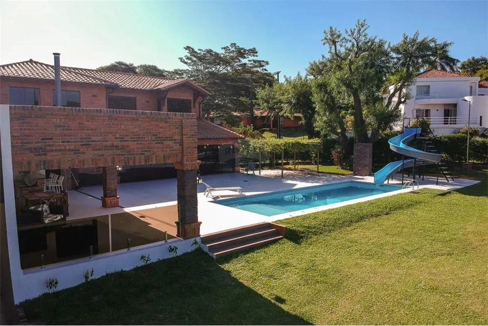 VENDO HERMOSA RESIDENCIA ZONA YACHT 590,000 USD — foto 2
