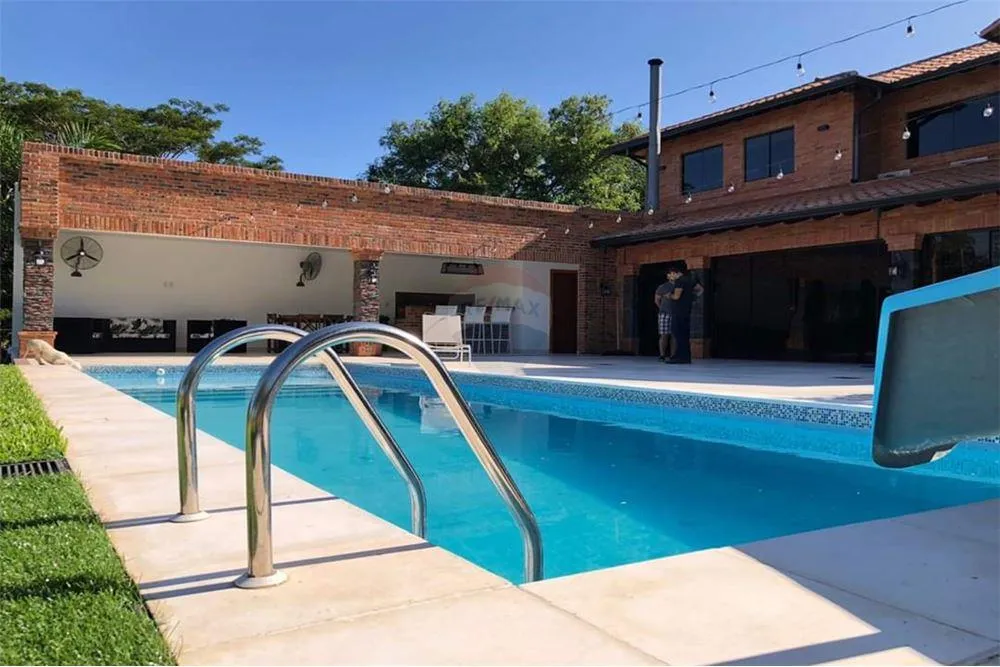 VENDO HERMOSA RESIDENCIA ZONA YACHT 590,000 USD — foto 3