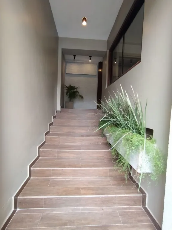 YKUA SATI GOETHE: ELEGANTE RESIDENCIA AMOBLADA, 3 SUITES, JARDÍN, PISCINA, 2.100 USD — foto 2