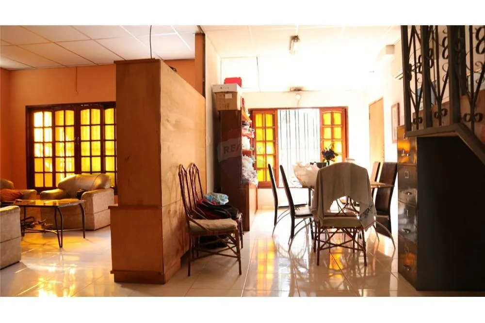 OPORTUNIDAD!EN OFERTA CASA EN LAMBARÉ EN ZONA RPC - A 4 CUADRAS DE LA AVDA. BRUNO GUGGIARI — foto 3