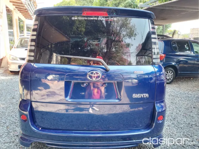 Toyota Sienta 2004 — foto 6