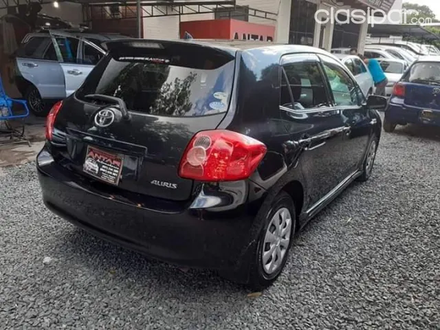 Toyota Auris 2009 — foto 5