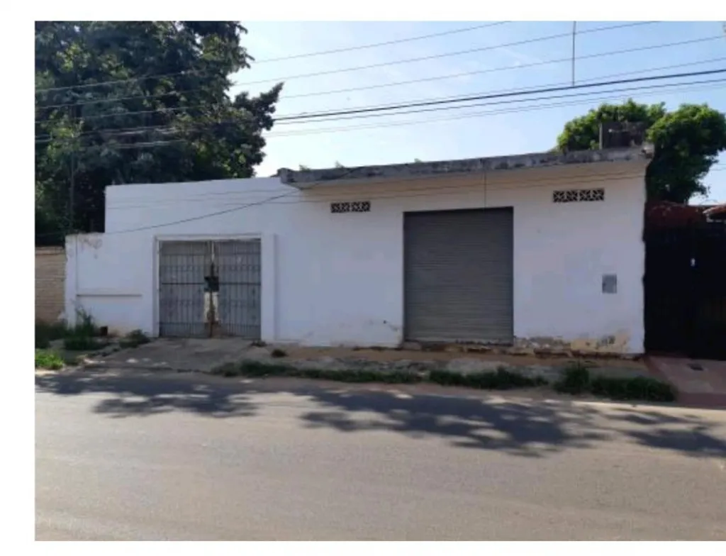 CASA EN SAN LORENZO ZONA CENTRO — foto 2