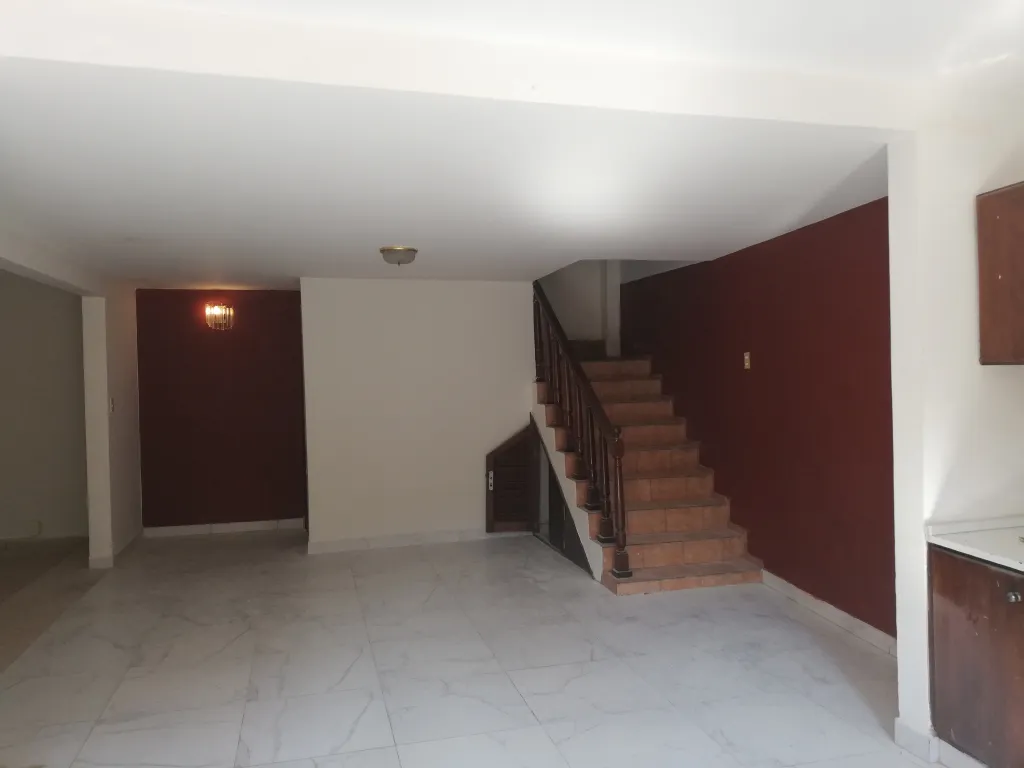 Zona Colegio Santa Elena - Villa Morra — foto 2