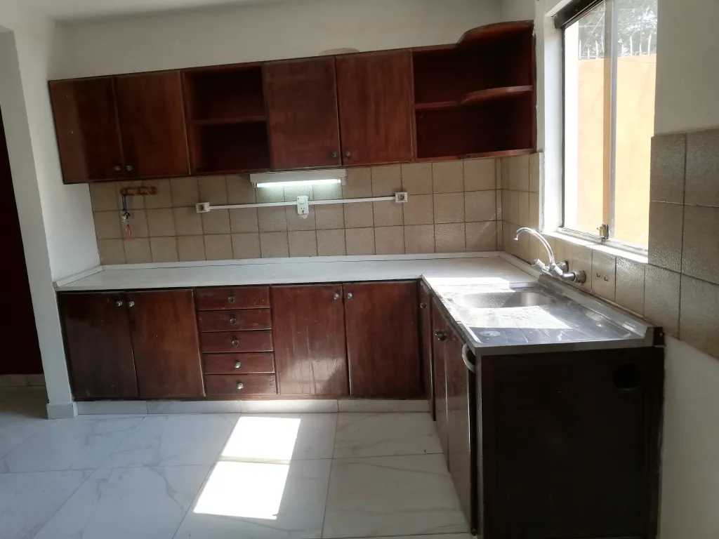 Zona Colegio Santa Elena - Villa Morra — foto 3