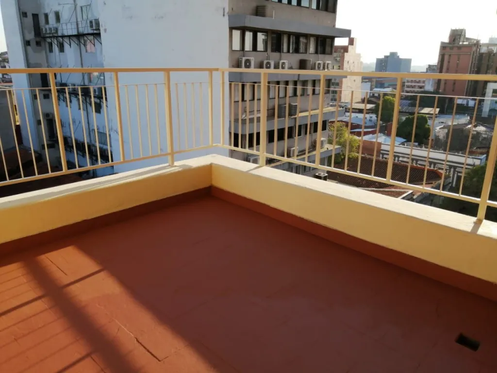 BUENISIMO DPTO CENTRICO- 65.000 USD — foto 2