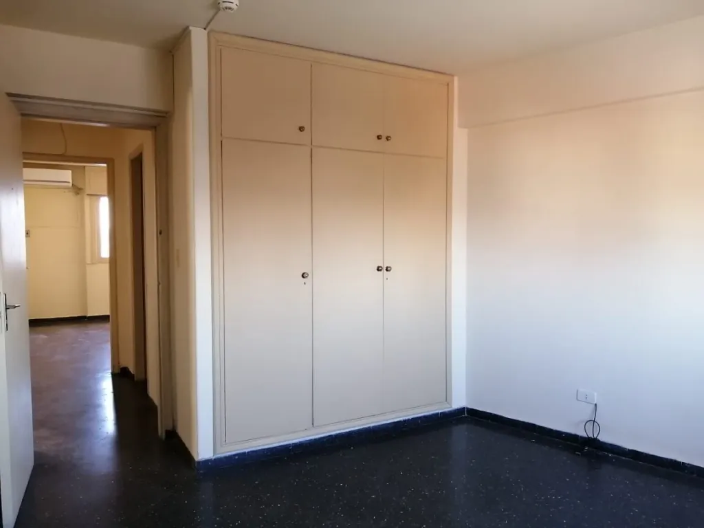 BUENISIMO DPTO CENTRICO- 65.000 USD — foto 3