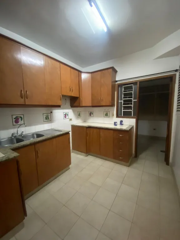 VENDO HERMOSO DEPARTAMENTO EN VILLA MORRA, CERCANÍAS RCA. ARGENTINA Y ALFREDO SEIFERHELD — foto 3