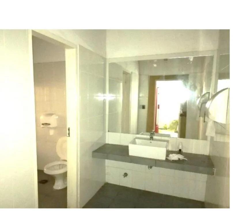 VENDO INMUEBLE EN EL CENTRO DE SAN LORENZO — foto 2