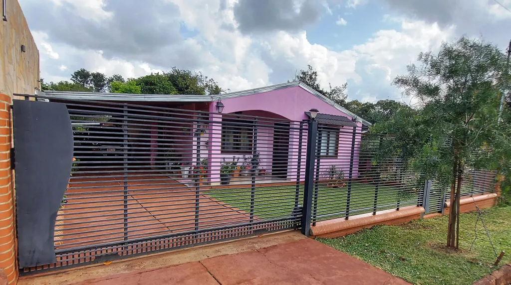 En Venta Vivienda familiar - Barrio Alto Jardín de Hohenau — foto 3