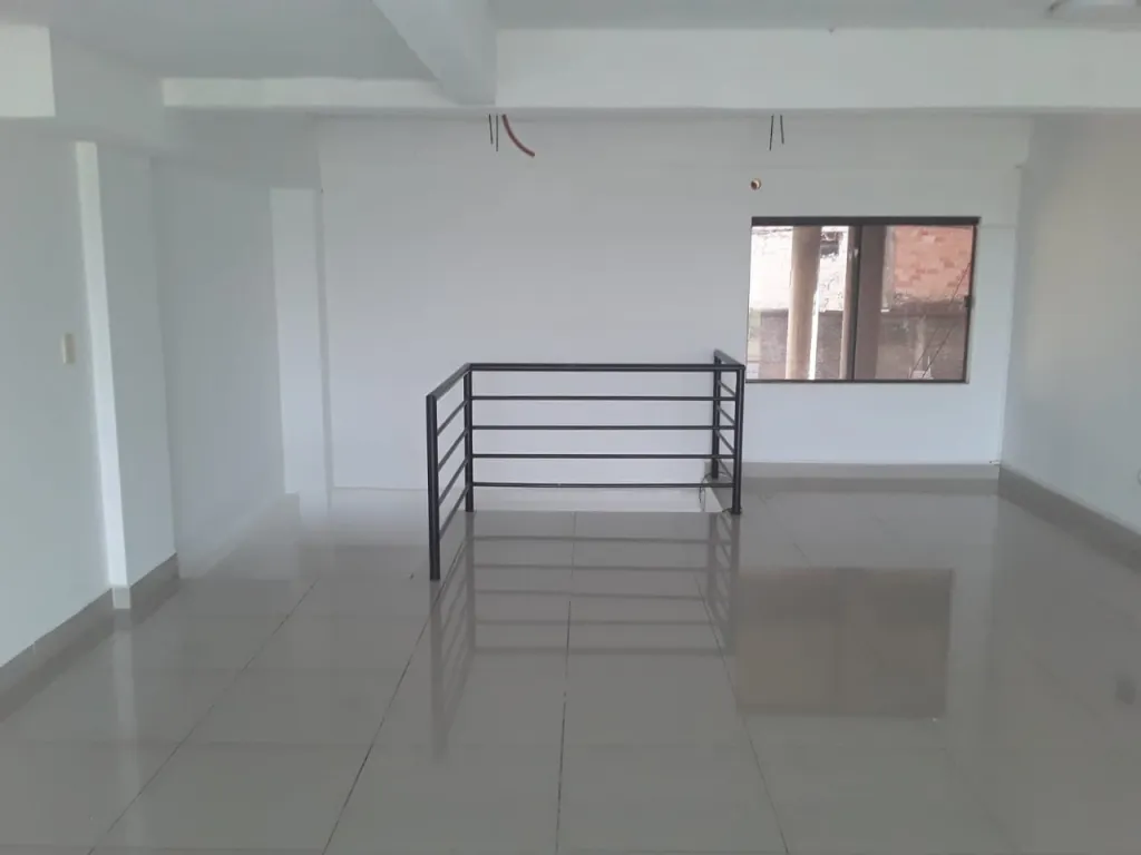 Salon comercial — foto 2