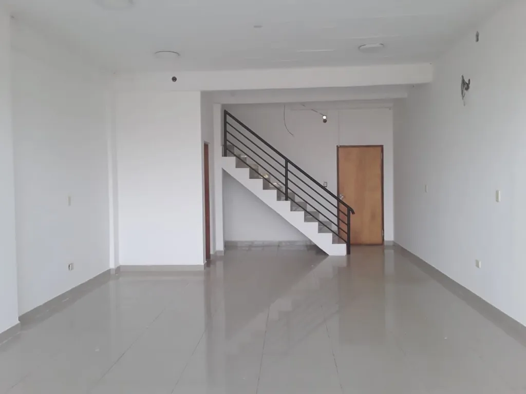 Salon comercial — foto 3