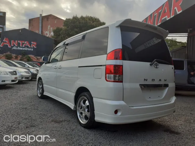 Toyota Noah 2003 — foto 5