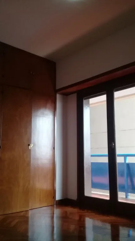 DEPARTAMENTOS DE 2 HABITACIONES EN ZONA CENTRO - EN EXCELENTES CONDICIONES — foto 3