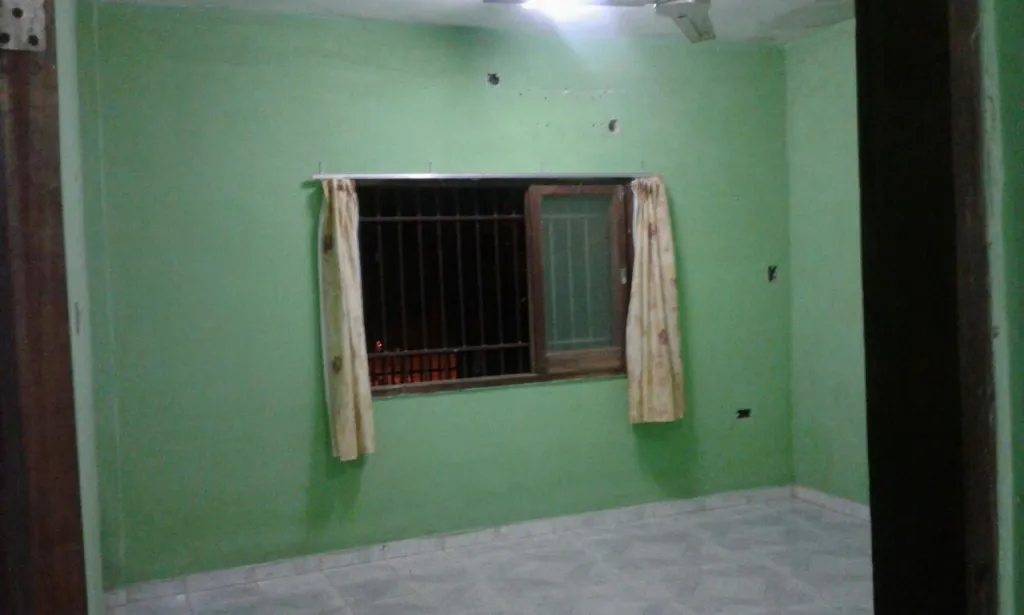 CASA GRANDE EN LIMPIO A MTS DE LA RUTA — foto 3
