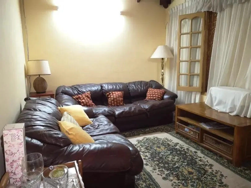VENDO CASA EN FERNANDO DE LA MORA — foto 2