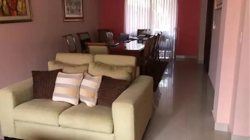 VENDO CASA CON PISCINA - ZONA INGAVI — foto 2