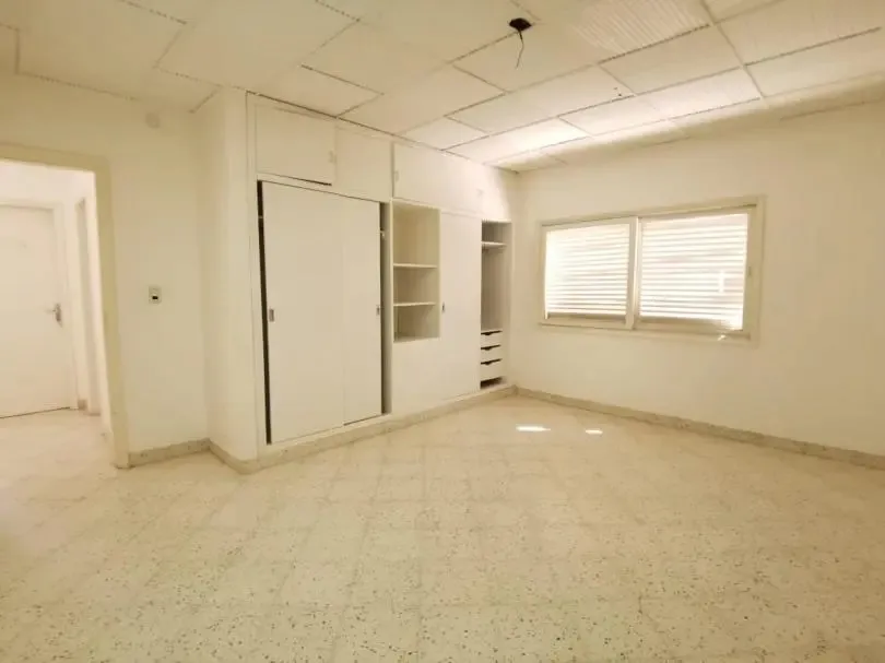 VENDO CASA EN ESQUINA - BARRIO MBURICAO — foto 3