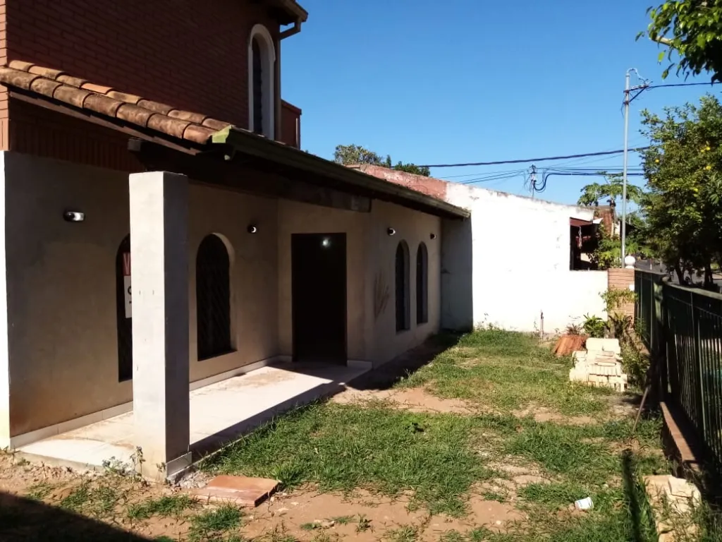 VENDO CASA EN BARRIO NAZARETH — foto 2