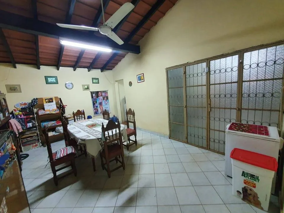 VENDO CASA EN BARRIO HERRERA — foto 3