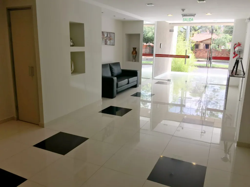 Alquilo Departamento de 2 dormitorios en Asuncion, sobre Molas Lopez. Barrio Carmelitas — foto 2