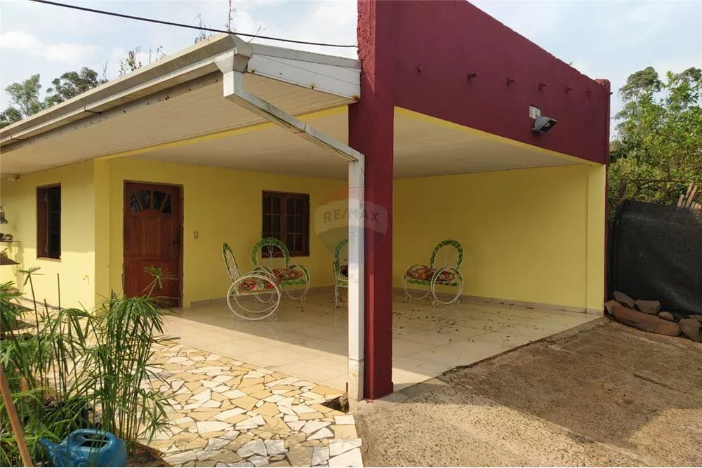 EN VENTA FABULOSA Y AMPLIA CASA EN ESQUINA EN ENCARNACIÓN — foto 3