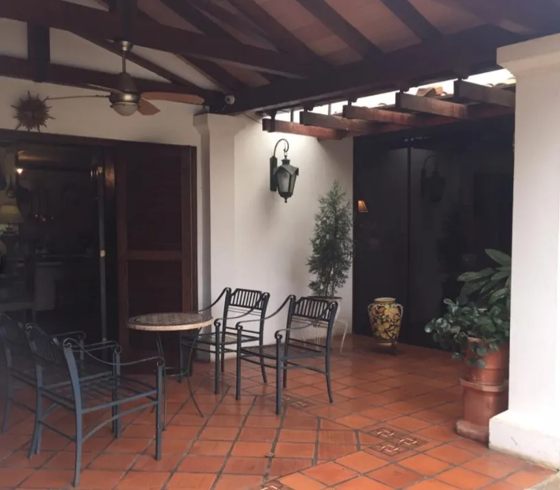 VENDO HERMOSA CASA EN BARRIO MBURICAO — foto 3