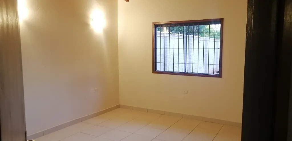 Vendo Hermosa Casa Zona Bruno Guggiari — foto 3