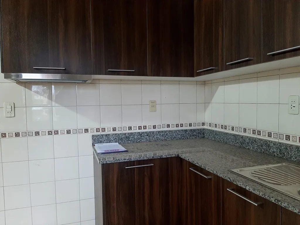 AMPLIO DPTO DE 2 DORMITORIOS ZONA PASEO LA GALERIA — foto 3