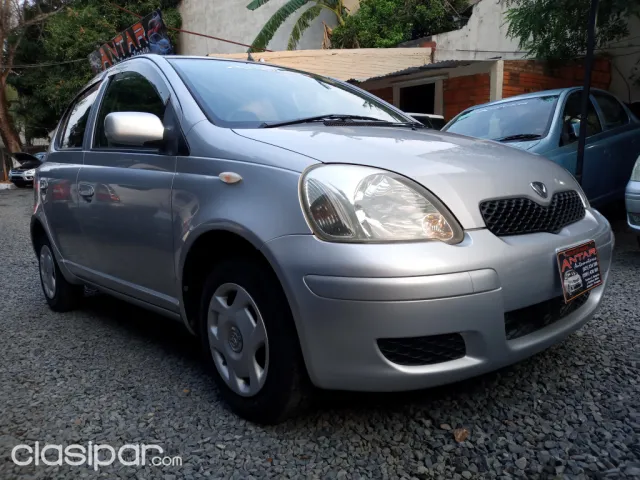 Toyota Vitz 2002 — foto 2