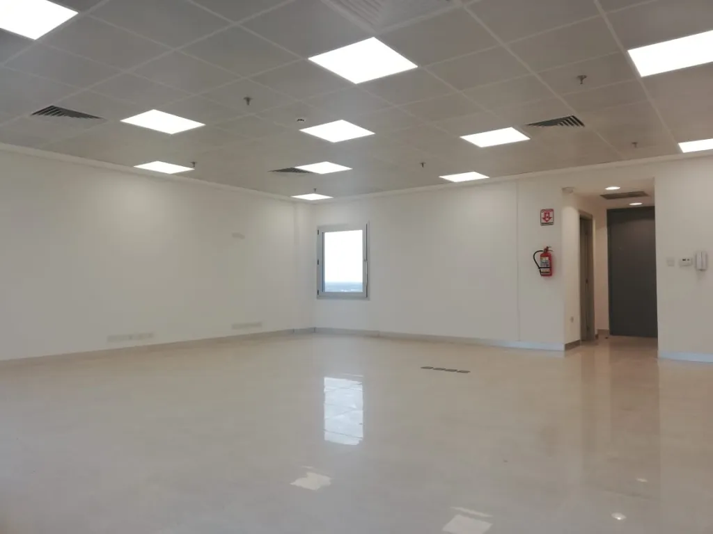 ALQUILER DE OFICINA EN EL EDIFICIO SKY PARK — foto 2