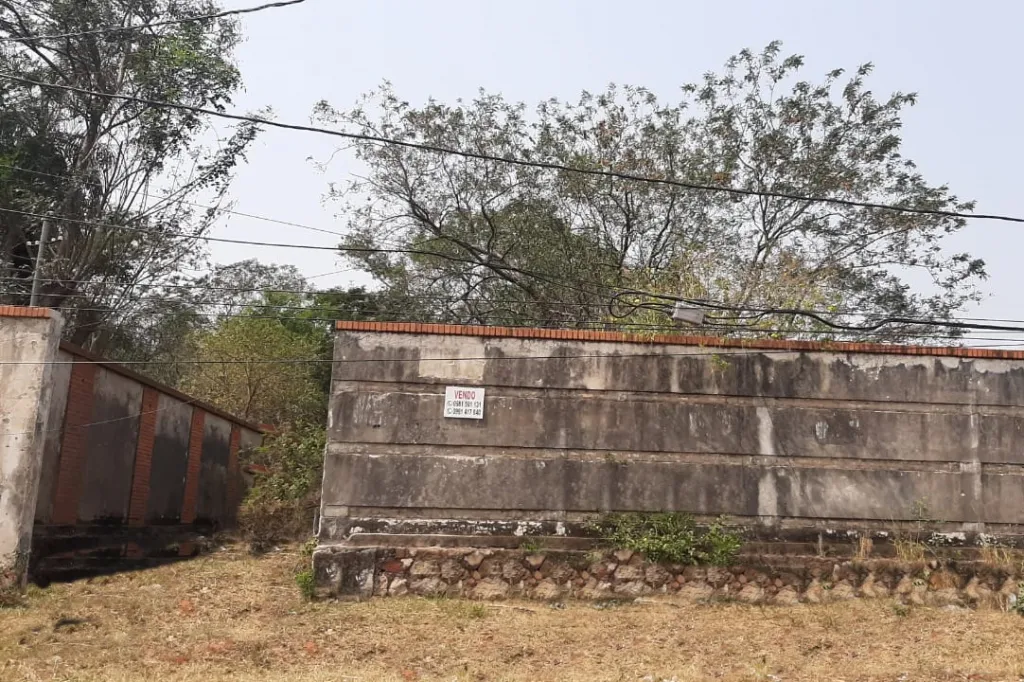 Vendo Terreno a cuadras de Avenida Perón — foto 3