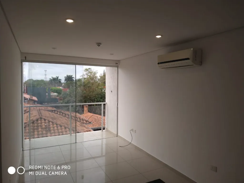 HERMOSO DEPARTAMENTO EN BARRIO JARA - CITY PARK — foto 3