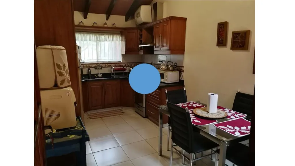 Amplia casa con piscina en zona residencial de Luque — foto 2