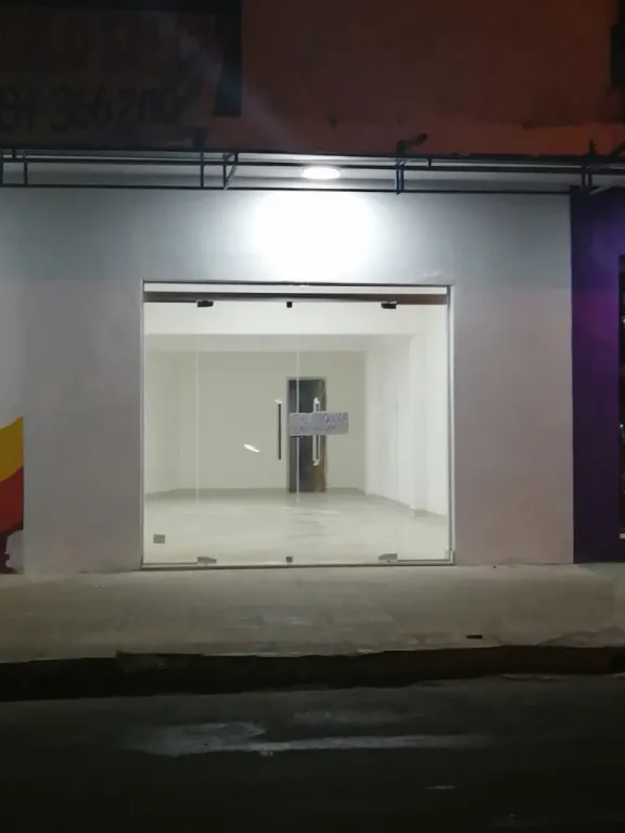 ALQUILO SALON EN SAN LORENZO - ZONA COMERCIAL — foto 3