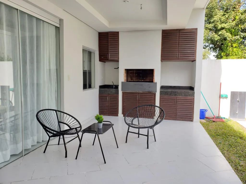 Duplex amoblado - Zona Curda y Casa Rica — foto 2
