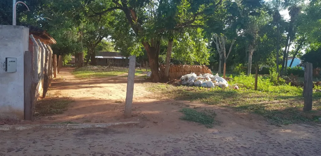 Vendo Terreno en Capiatá, a una cuadra del asfaltado, SUPERFICIE 728,50 Mts2. — foto 3