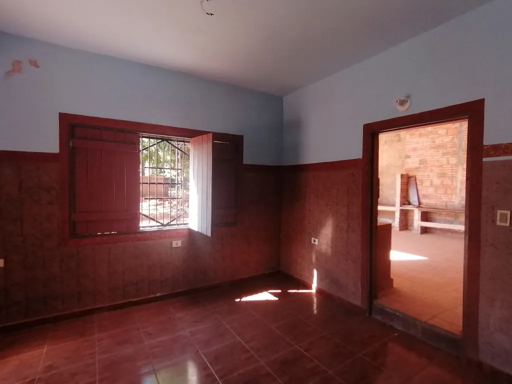 Vendo casa en Ñemby barrio Cañadita — foto 2